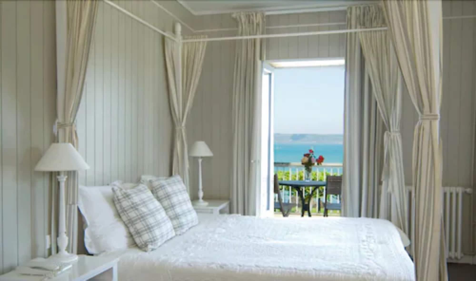 Le Grand Hotel Des Bains & Spa - Bretagne Locquirec Εξωτερικό φωτογραφία