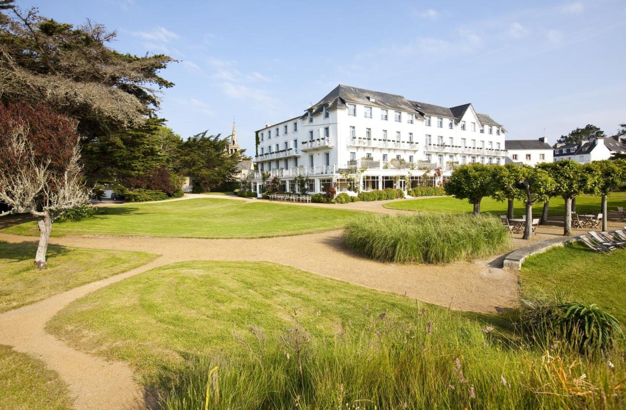 Le Grand Hotel Des Bains & Spa - Bretagne Locquirec Εξωτερικό φωτογραφία