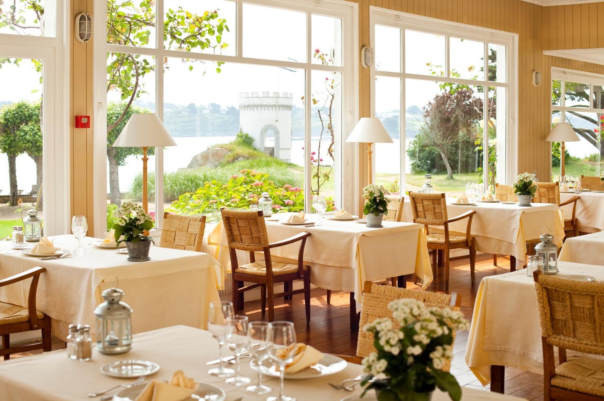 Le Grand Hotel Des Bains & Spa - Bretagne Locquirec Εξωτερικό φωτογραφία